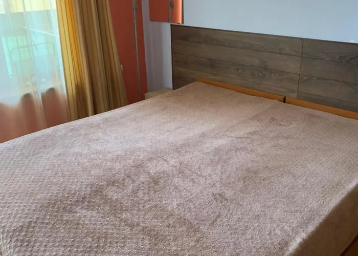 Апартаменты уютные с бассейном у моря в г. *